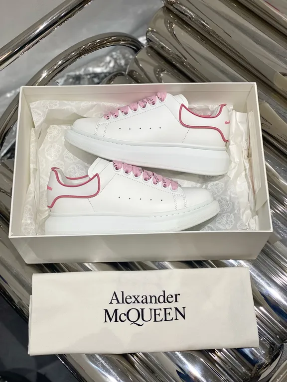 Alexander McQueen Shoe 